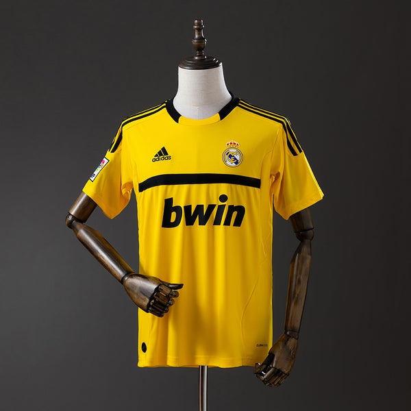 Real Madrid Jersey 2011/12 Goalkeeper  Retro Football Kit